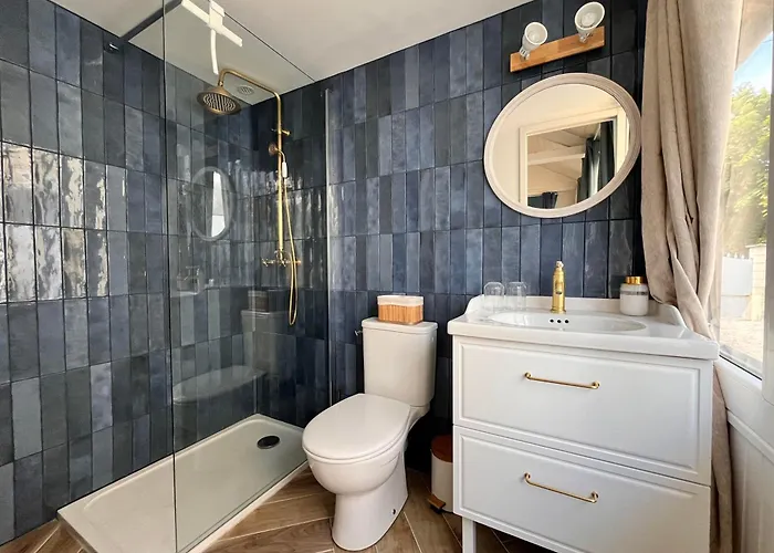 Confort Bourg De Sur Gold * Ver-sur-Mer