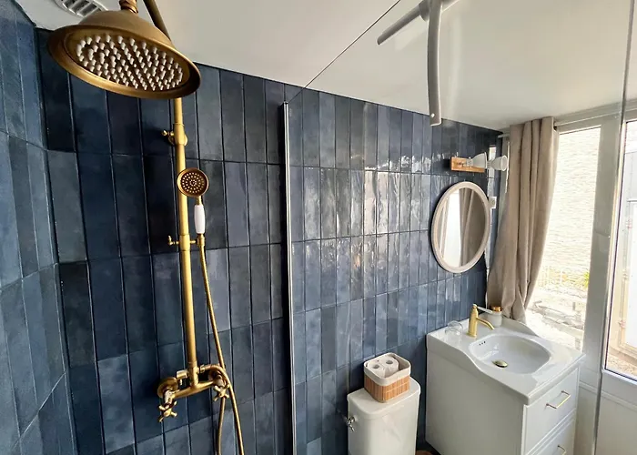 Confort Bourg De Sur Gold Apartamento *